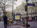 Franck Rondot Photographe   025   27052016  argentique  couleur  FujiNPS160  republique  rolleiflex 2.8F Paris  scann