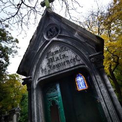 Franck Rondot Photographe   031   cimetiere  paris  pere lachaise