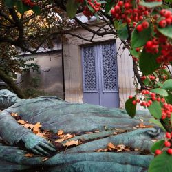 Franck Rondot Photographe   032   cimetiere  paris  pere lachaise