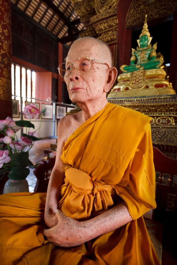 Franck Rondot Photographe   167   Chiang Mai  Nord  portrait  Temple  thailande   asie  wat phrasingh