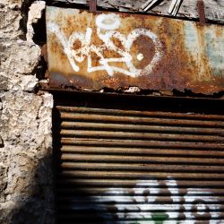 Franck Rondot Photographe   044   porte  senlis  urbain