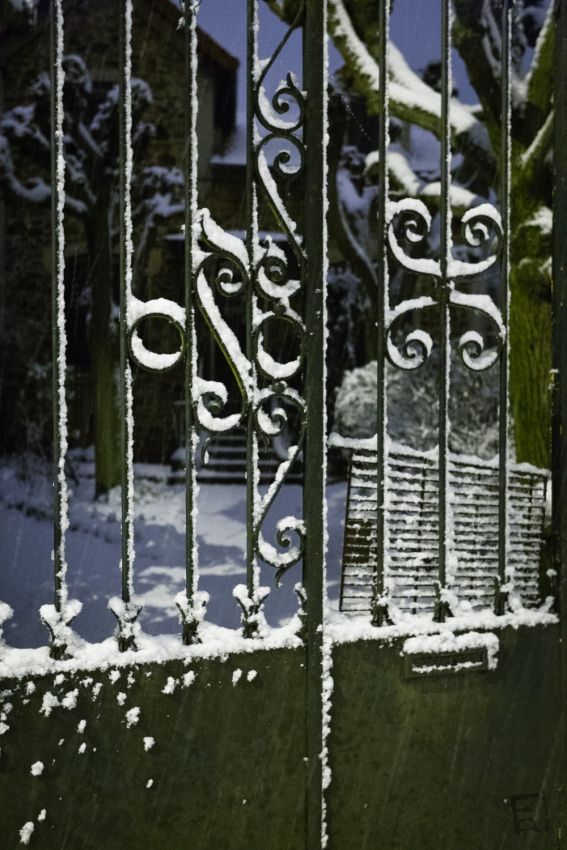 Franck Rondot Photographe   098   neige  paris  porte  urbain Franck Rondot Photographe   098   neige  paris  porte  urbain